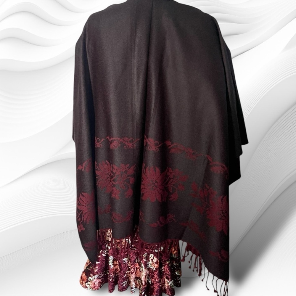 EUC! Reversible Burgundy Wine and plum Black Floral Accent Cape with Fringe - Picture 14 of 15